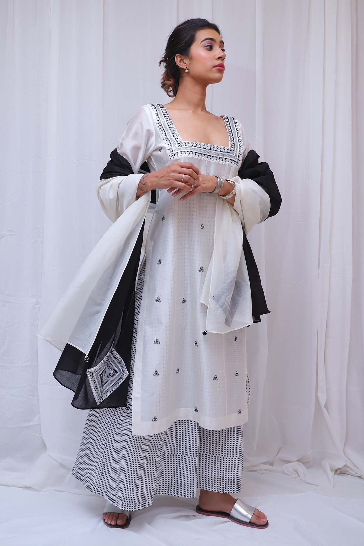 Buy White Mirror Printed Kurta Set by House Of 87 for women online at ScrollnShops